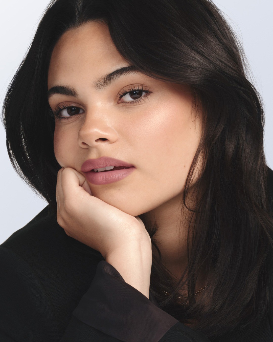 Hinh anh “Liên minh chiến lược với L’Oréal là một bước tiến quan trọng đối với Kering. Chúng tôi đang bước vào một giai đoạn tăng tốc mới cho mảng nước hoa và mỹ phẩm, với sự hỗ trợ từ những nền tảng công nghệ và vận hành tiên tiến nhất”, CEO Luca de Meo chia sẻ. 2