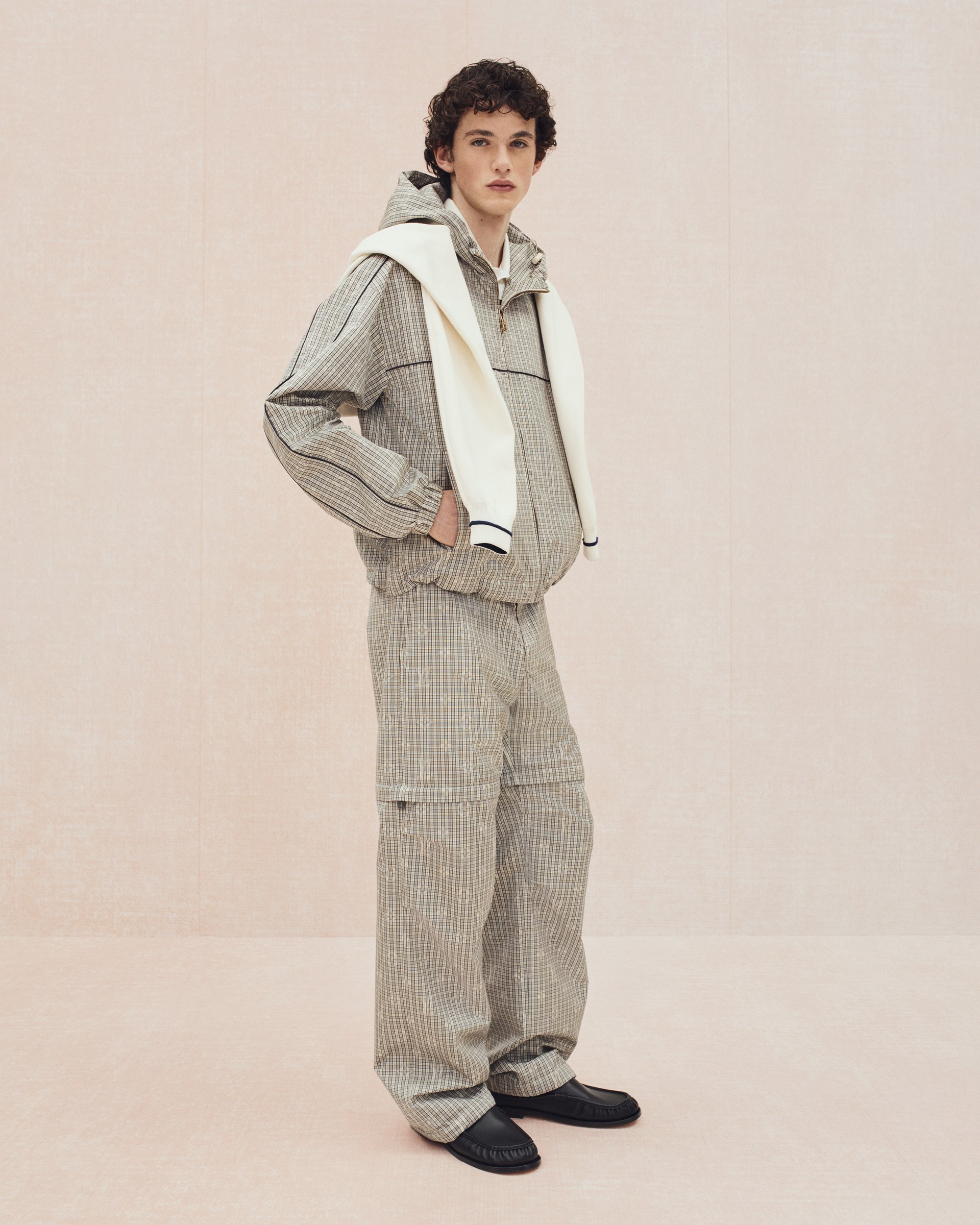 Hinh anh Louis Vuitton Pre-Fall 2026: Một lát cắt New York qua lăng kính Pharrell Williams 4