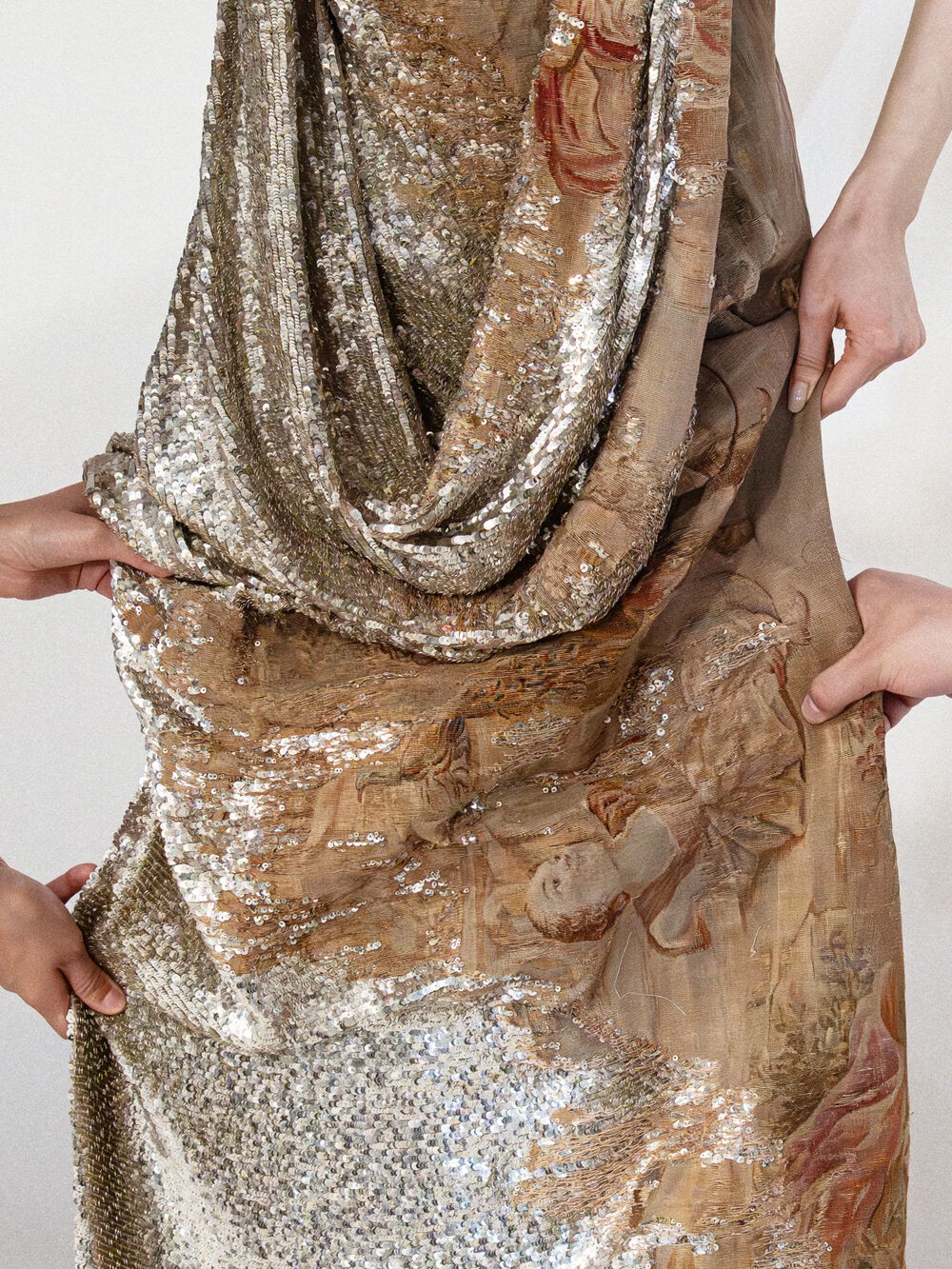 Hinh anh Maison Margiela FW26 tại Shanghai: Tầm nhìn "dân chủ" của Glenn Martens dành cho thời trang xa xỉ 17