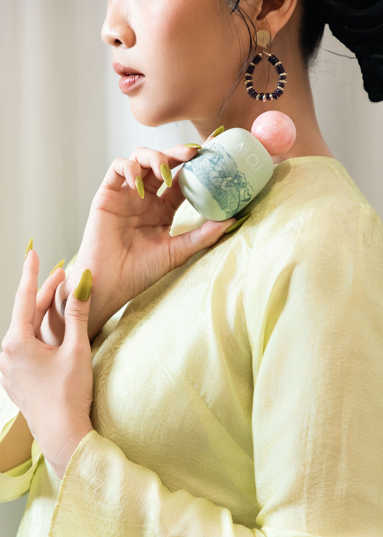 Hinh anh Bản sắc Việt trong "hình hài" Local Brands 3