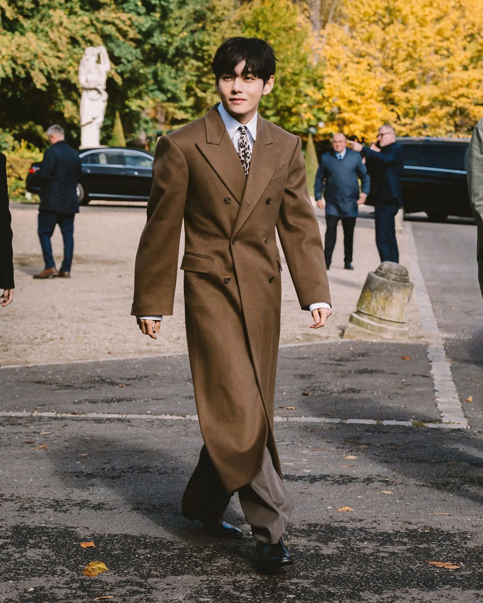 Hinh anh Cách các idol K-pop trở thành "thước đo" mới của ngành xa xỉ toàn cầu 10