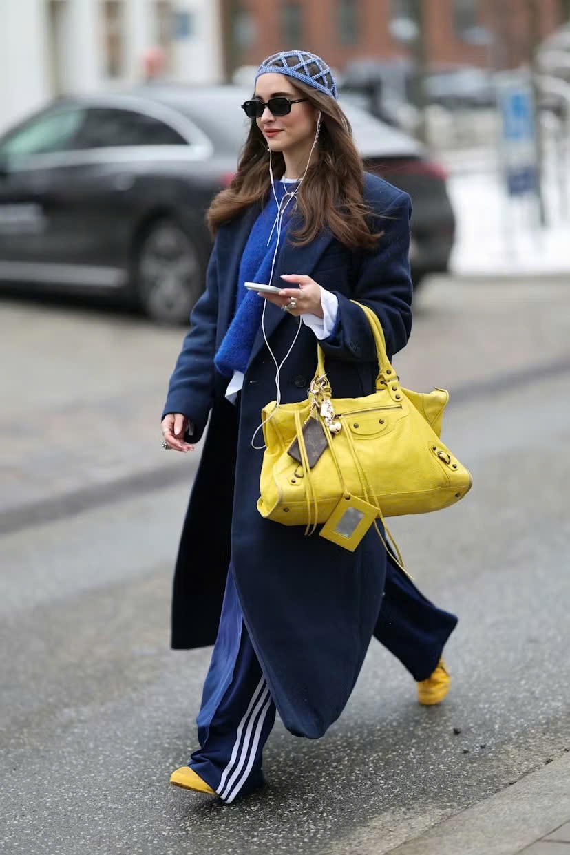 Hinh anh Các tín đồ đã tậu những chiếc "It bag" đình đám này chưa? 9