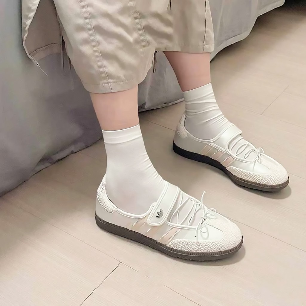 Hinh anh Vì sao các thương hiệu xa xỉ đồng loạt đặt cược vào những dáng giày “đẹp lạ”? 21