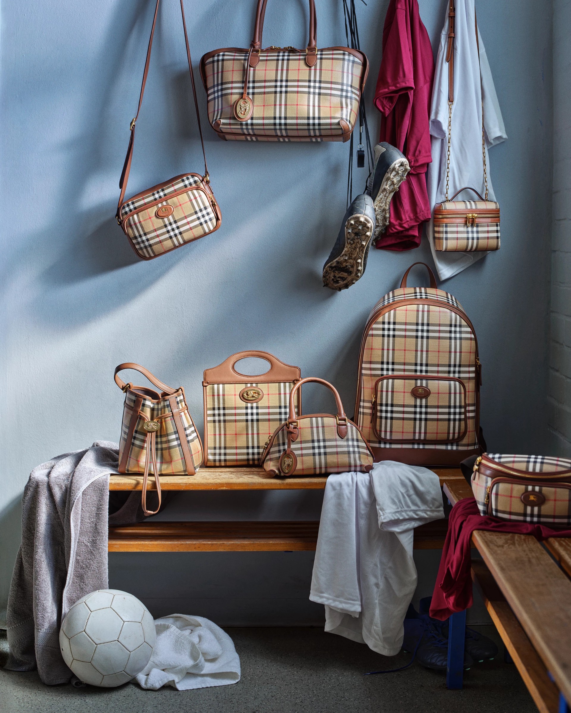 Hinh anh Văn hóa bóng đá trở thành ngôn ngữ xa xỉ mới của Burberry 14