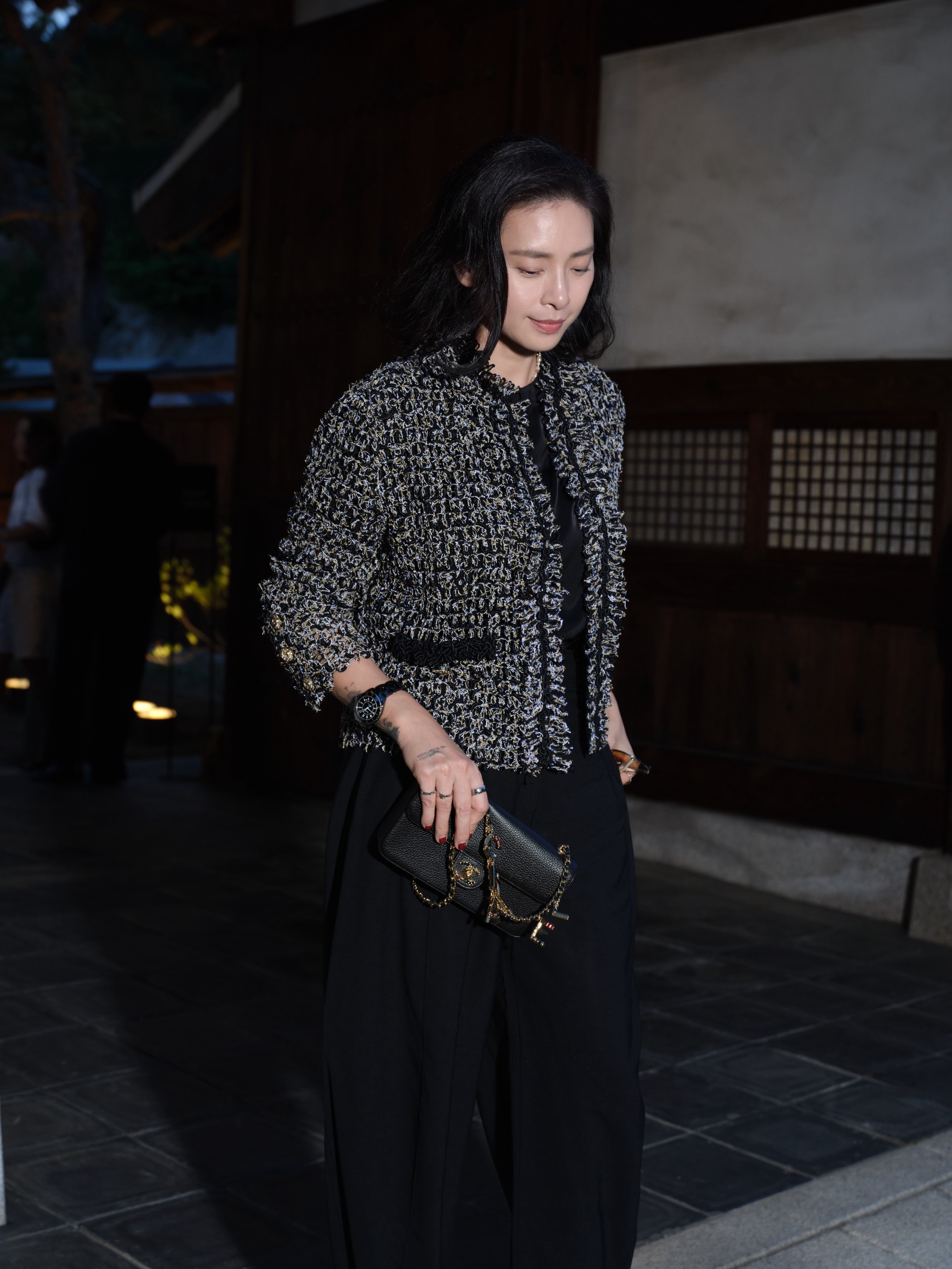Hinh anh Ba không gian dẫn lối Métiers d’art của CHANEL tại Seoul 3