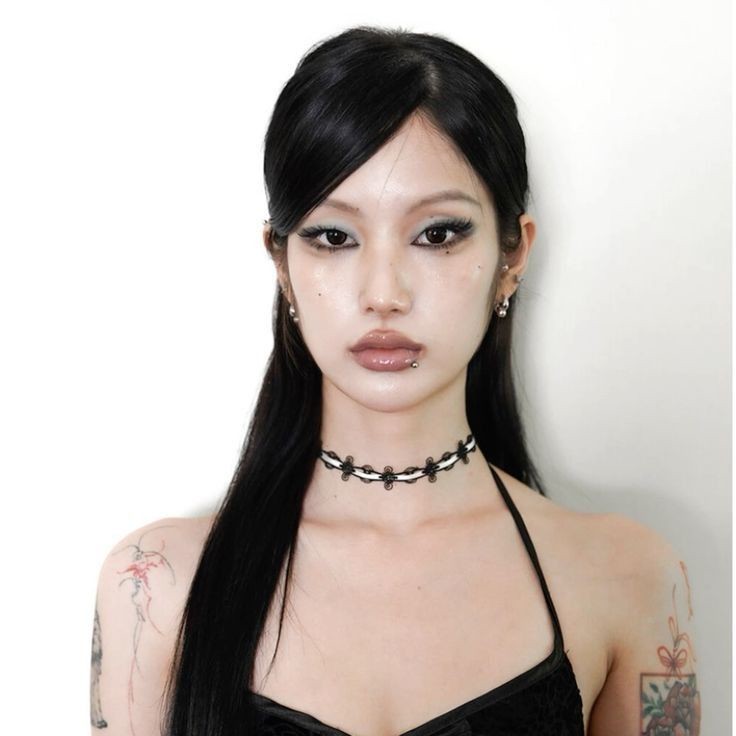 Hinh anh Đường eyeliner sắc như dao: Trào lưu revenge eyeliner bước ra từ Euphoria 3