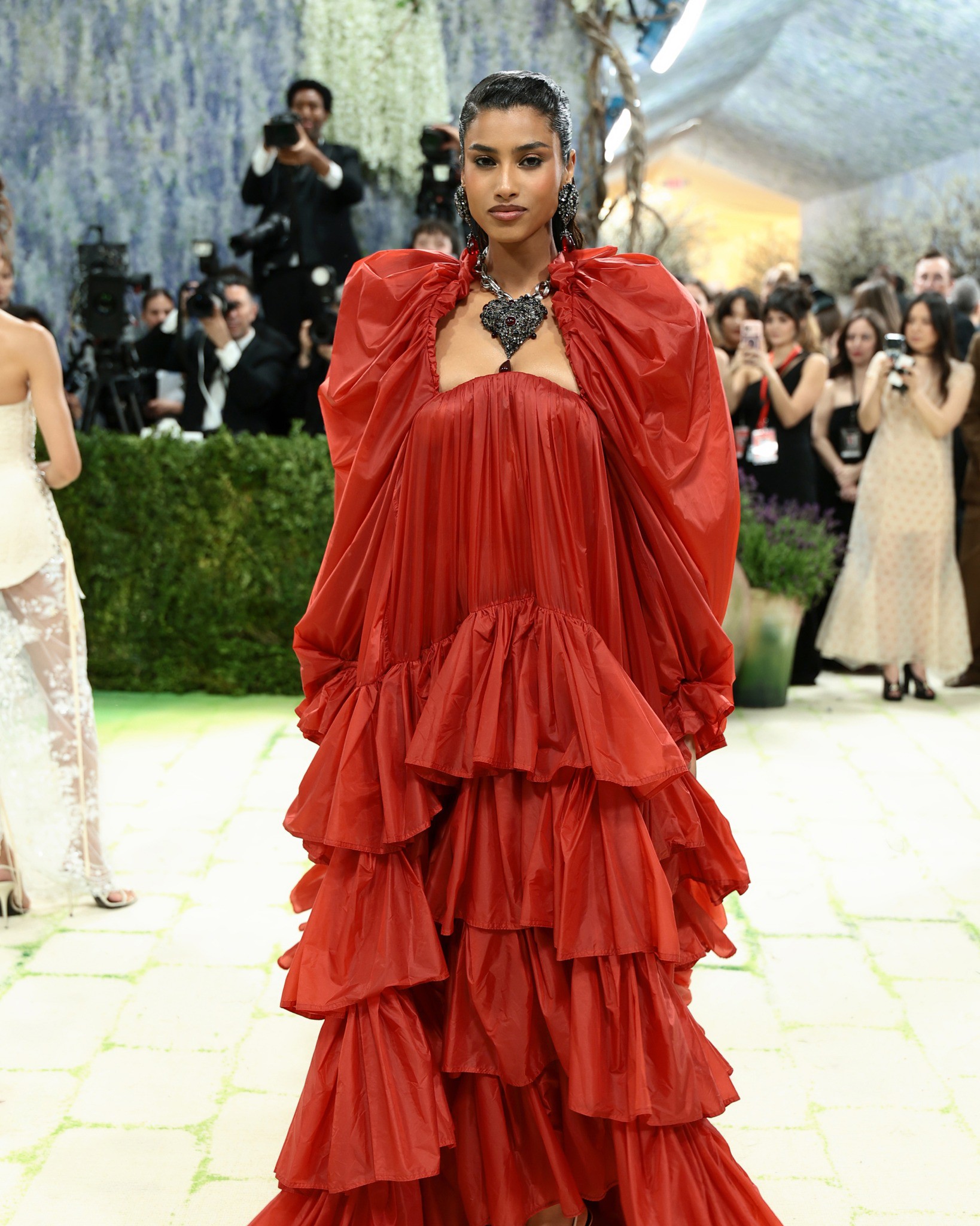 Hinh anh Thương hiệu phủ sóng dày đặc tại Met Gala gọi tên Saint Laurent? 20