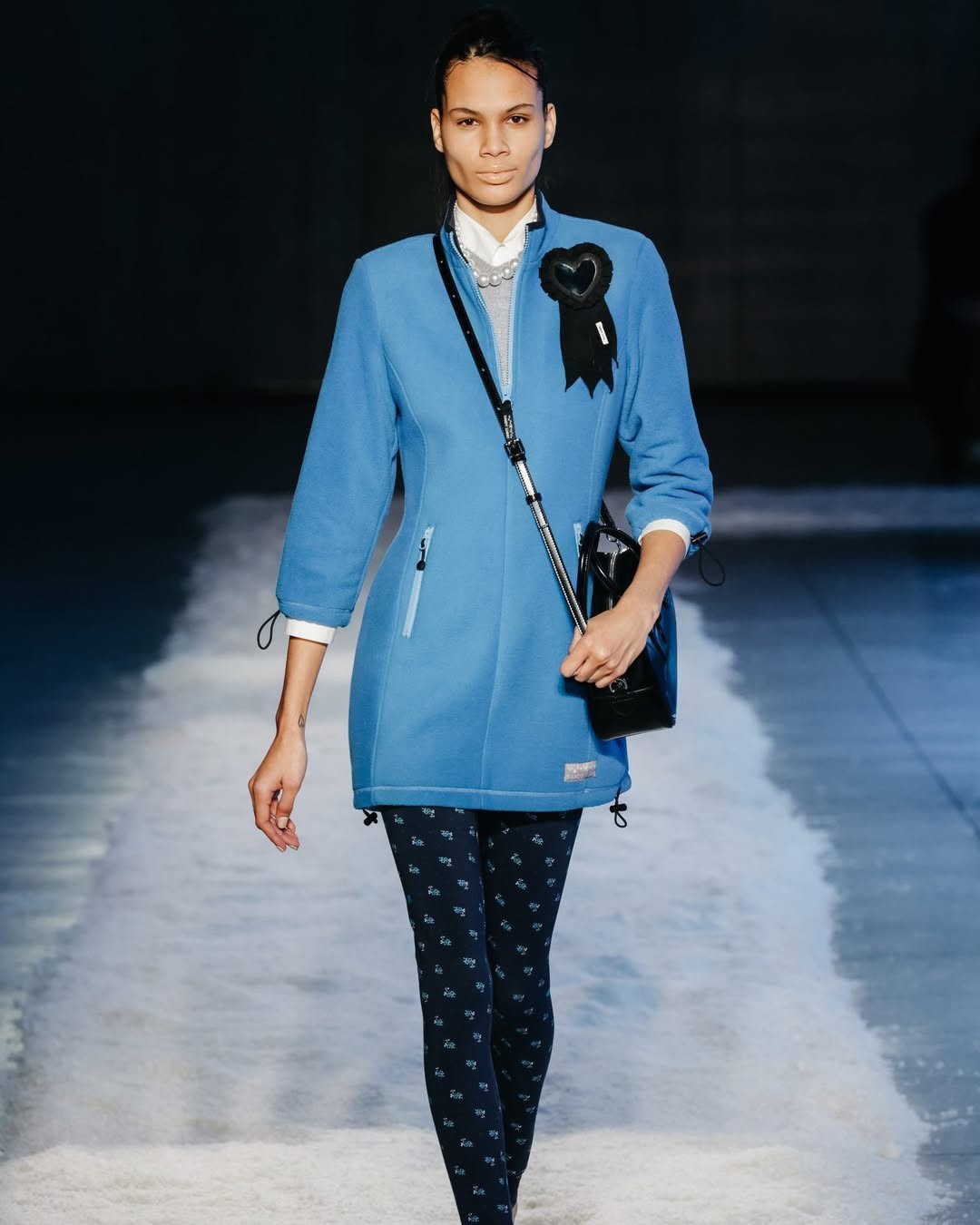 Hinh anh 5 món phụ kiện “xâm chiếm” tủ đồ hè 2026 của hội fashion influencer Việt 25