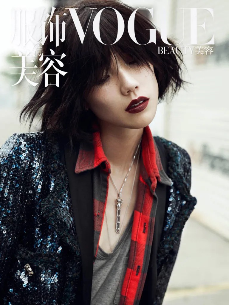 Hinh anh Tao Okamoto, người đóng vai chính trong phim "All of a Sudden" của đạo diễn Ryusuke Hamaguchi, đã trở thành nữ diễn viên Nhật Bản đầu tiên giành giải "Nữ diễn viên chính xuất sắc nhất" tại Liên hoan Phim Quốc tế Cannes lần thứ 79 năm 2026. Chỉ trong vòng 13 năm, cô đã thực sự chứng minh được tài năng đa lĩnh vực của mình. 5