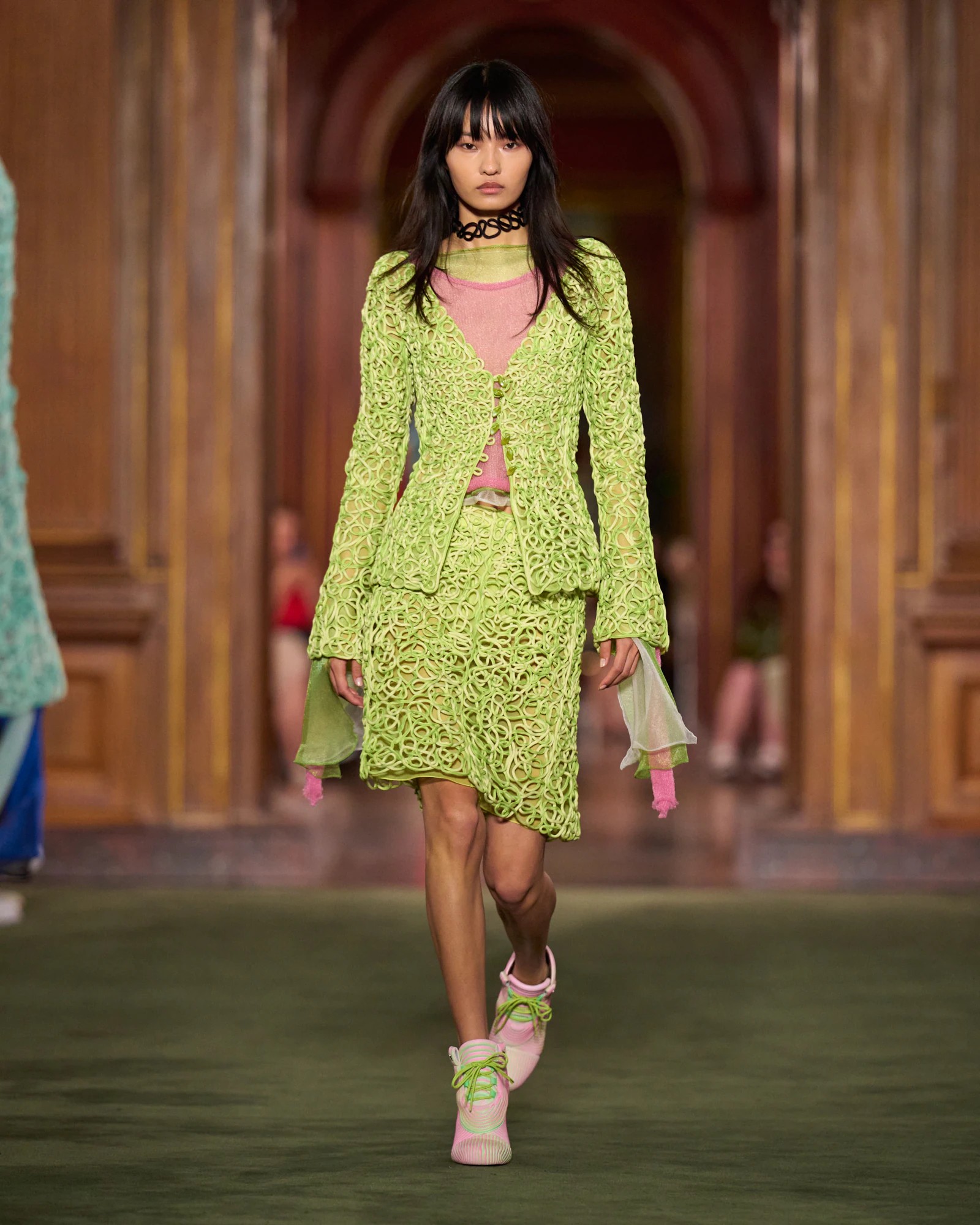 Hinh anh Louis Vuitton Cruise 2027: Bản chắp nối giữa uptown, downtown và văn hóa đại chúng 44