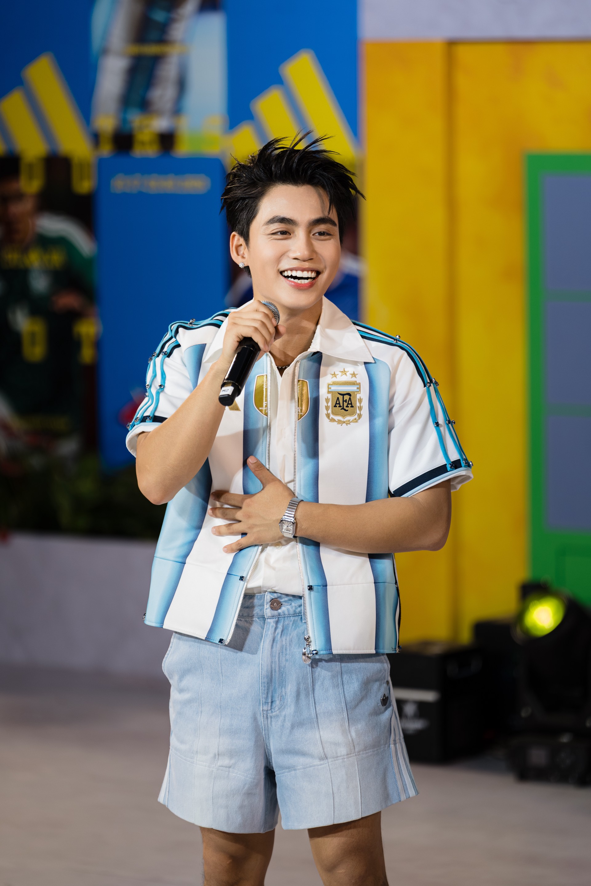 Hinh anh adidas mang tinh thần World Cup 2026 đến Hà Nội với "Cư Xá adidas" 12