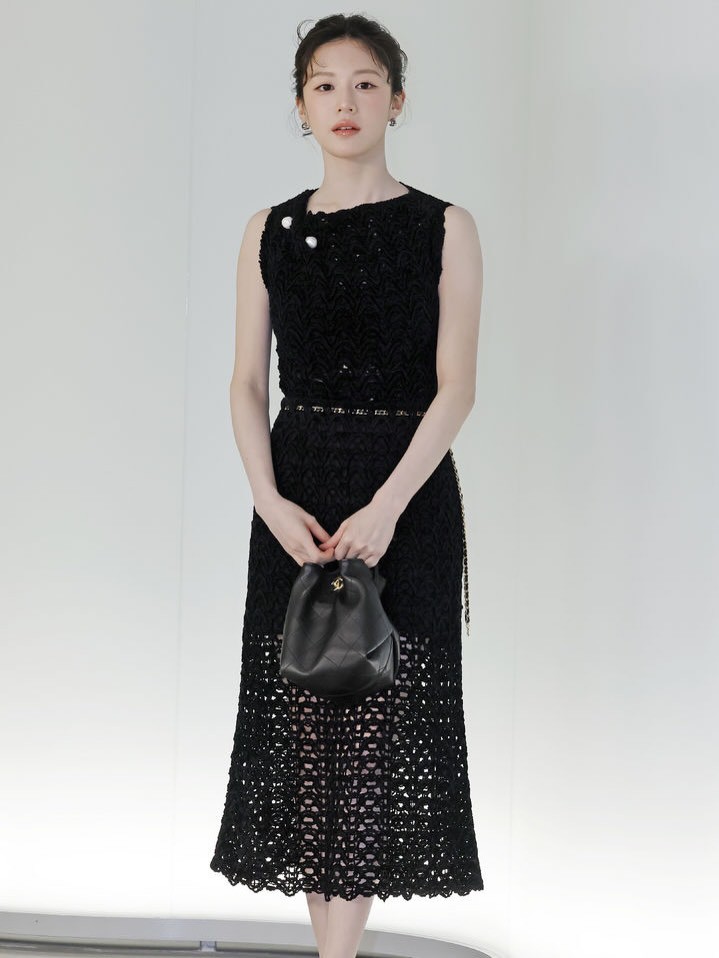 Hinh anh Ngô Thanh Vân tại front row CHANEL Métiers d'Art 2026 ở Seoul 8