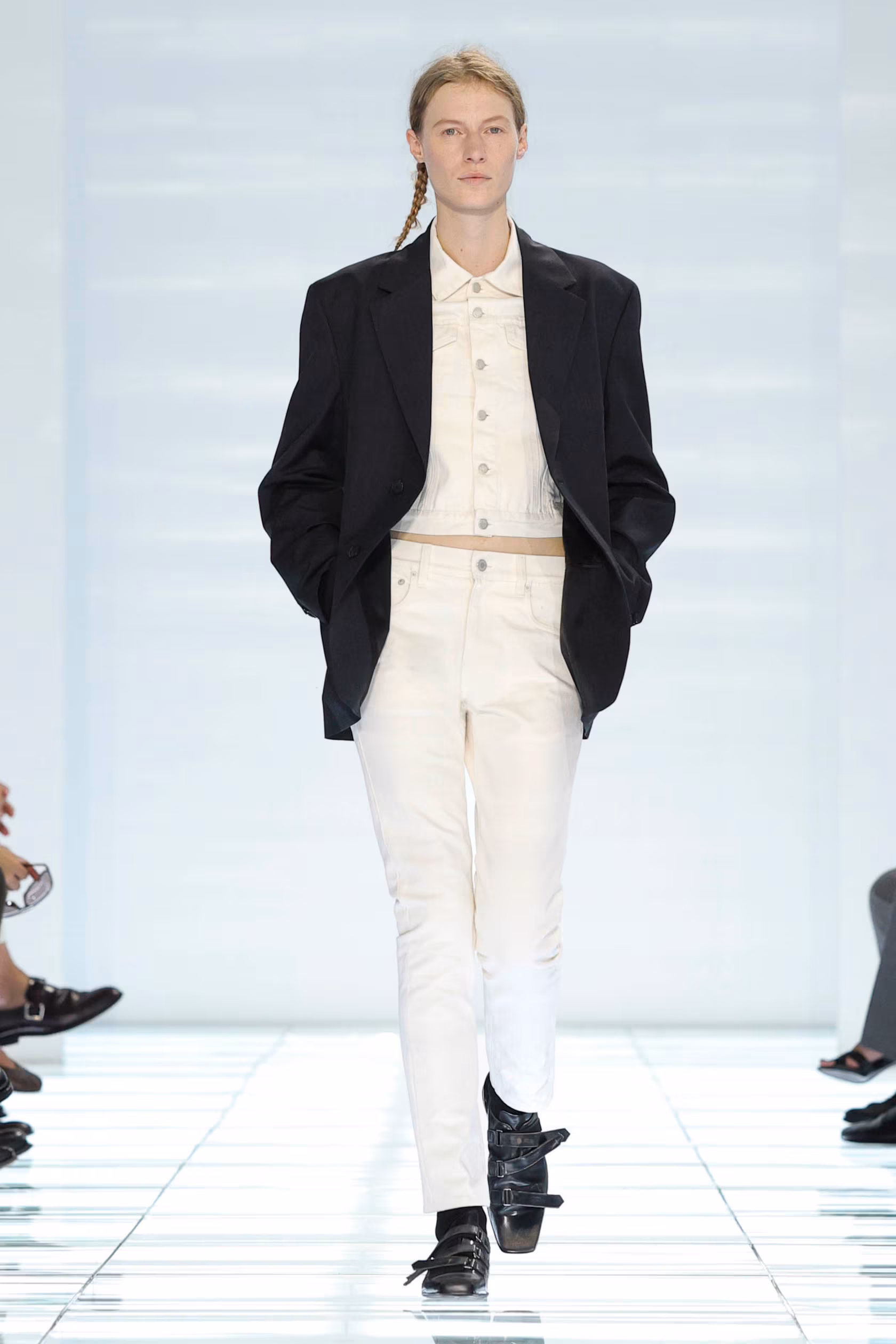 Hinh anh Milan Fashion Week Men's S/S 2027: Phản đối những thiết kế thiếu lý do tồn tại 21