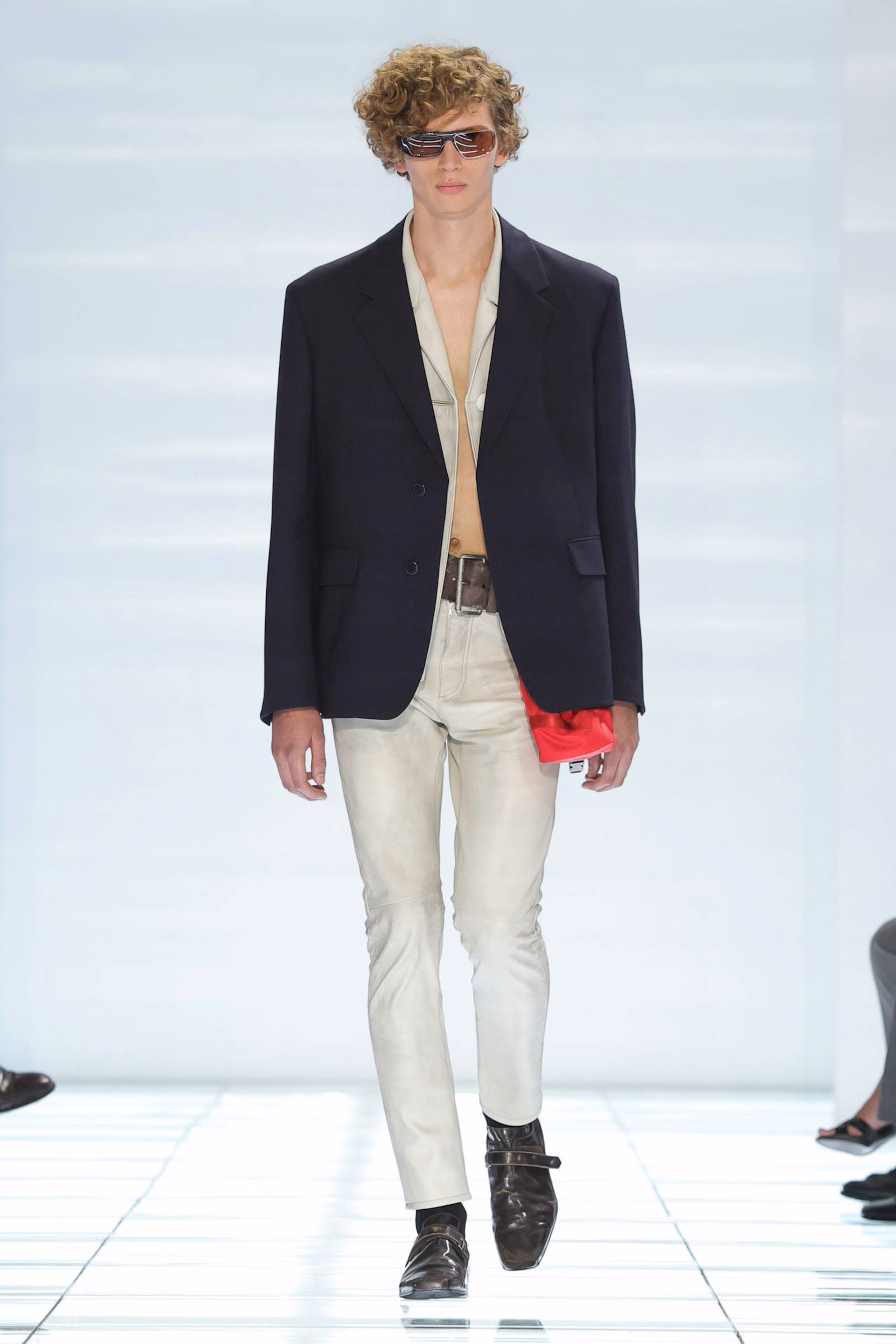 Hinh anh Milan Fashion Week Men's S/S 2027: Phản đối những thiết kế thiếu lý do tồn tại 35