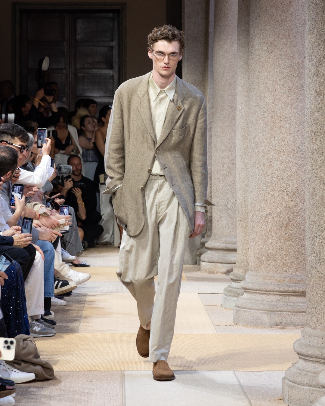 Hinh anh Milan Fashion Week Men's S/S 2027: Phản đối những thiết kế thiếu lý do tồn tại 5