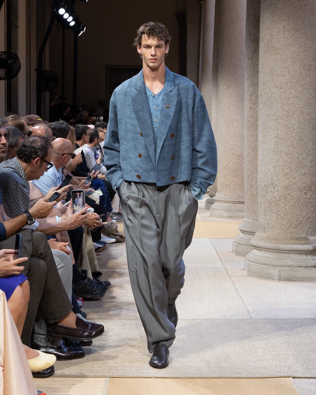 Hinh anh Milan Fashion Week Men's S/S 2027: Phản đối những thiết kế thiếu lý do tồn tại 10