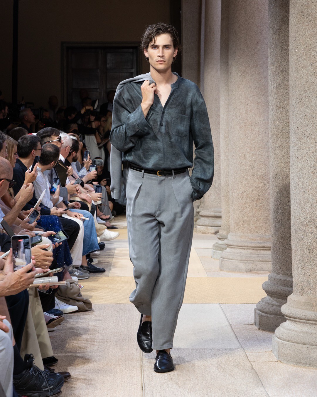 Hinh anh Milan Fashion Week Men's S/S 2027: Phản đối những thiết kế thiếu lý do tồn tại 4