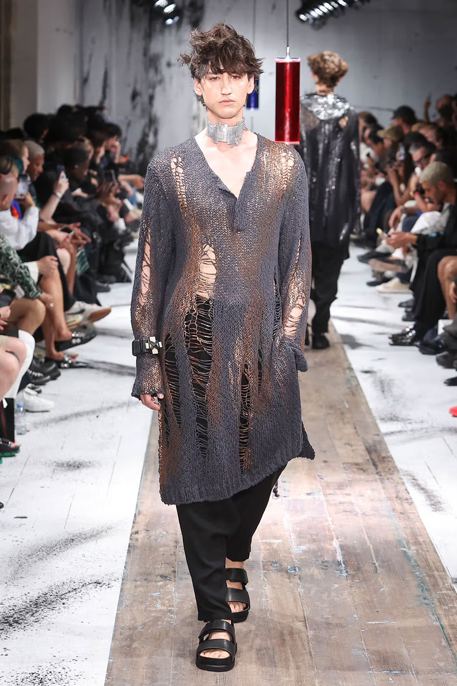 Hinh anh Ở Menswear SS27, ta thấy một Yohji Yamamoto của tương lai 18
