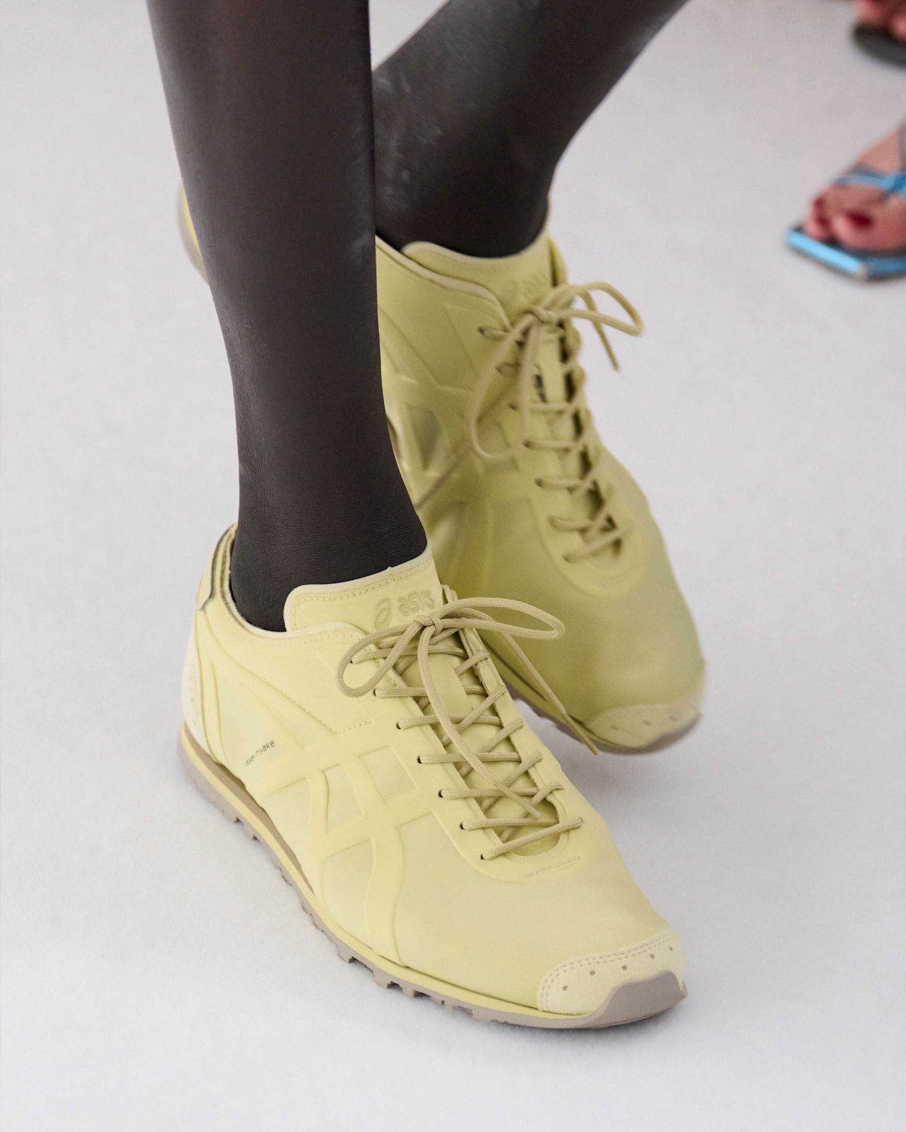 Hinh anh Issey Miyake Men’s SS27: Rặng tre rũ mát giữa lòng Paris 29
