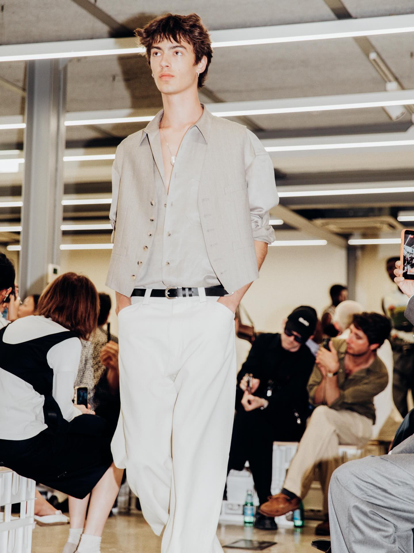 Hinh anh Milan Fashion Week Men's S/S 2027: Phản đối những thiết kế thiếu lý do tồn tại 80