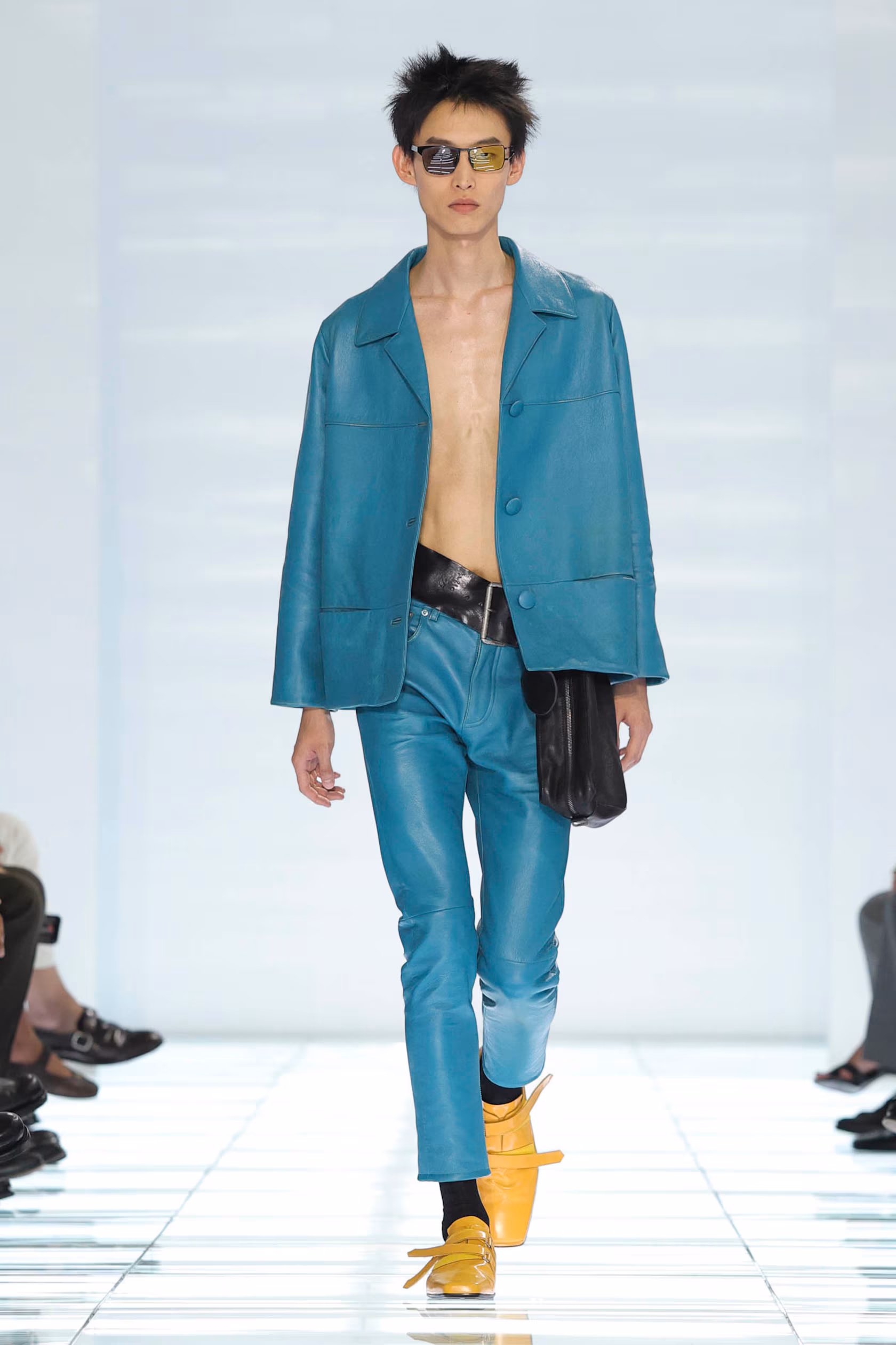 Hinh anh Milan Fashion Week Men's S/S 2027: Phản đối những thiết kế thiếu lý do tồn tại 31
