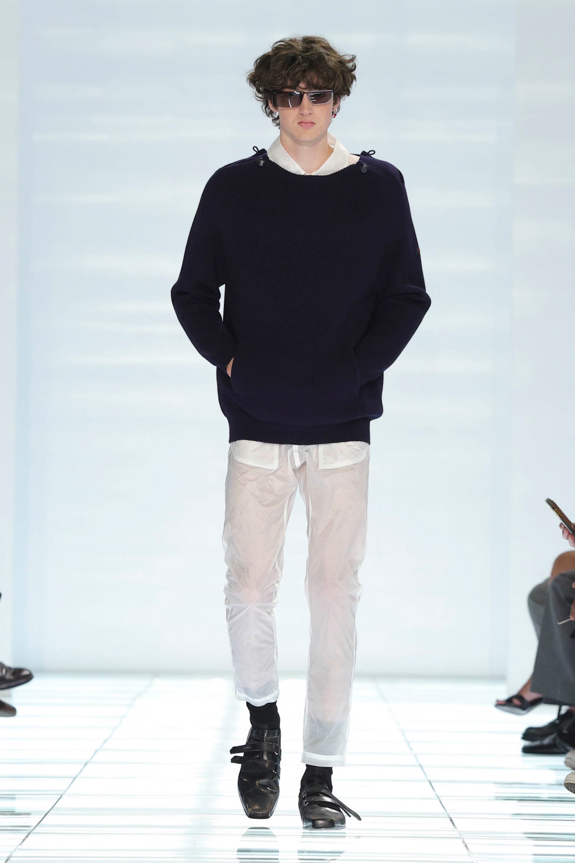 Hinh anh Triết lý “đĩa mỳ ý” trong Prada Menswear SS27 14