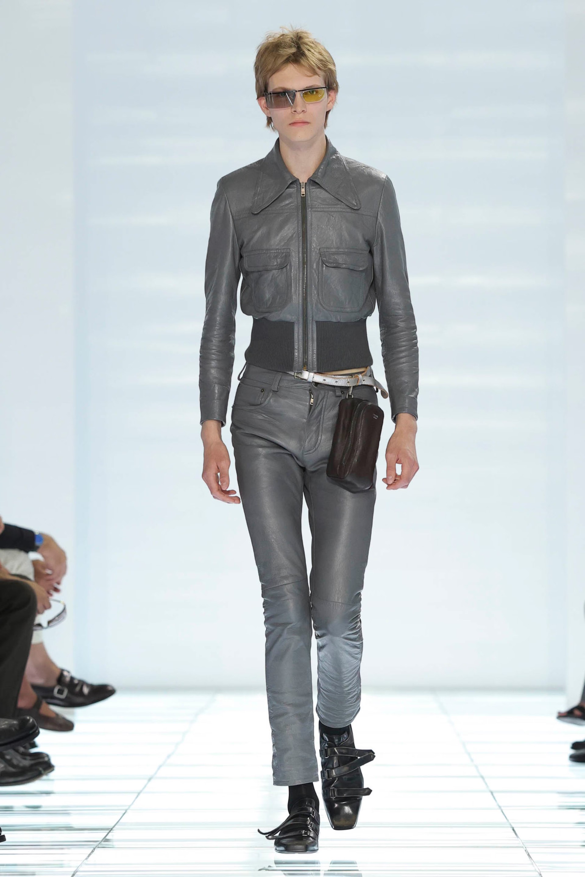 Hinh anh Triết lý “đĩa mỳ ý” trong Prada Menswear SS27 12