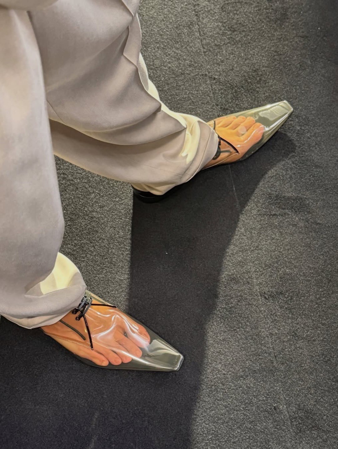 Hinh anh 6 xu hướng giày nam “khuấy đảo” Paris Men’s Fashion Week Xuân/Hè 2027 6