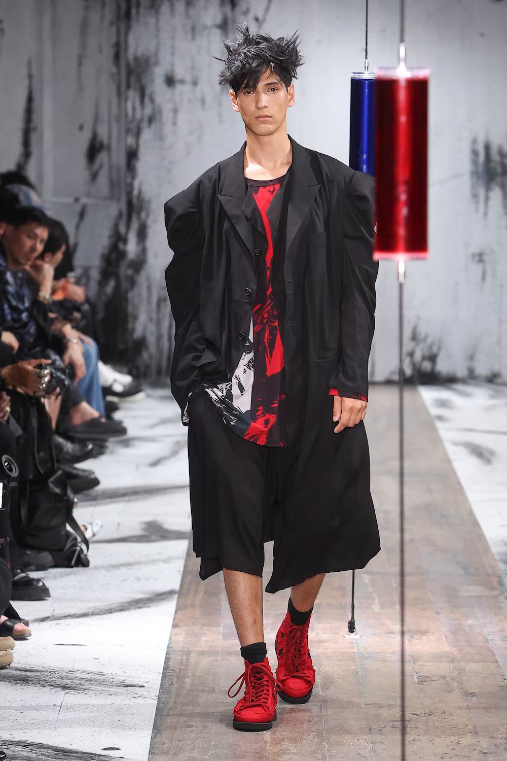 Hinh anh Ở Menswear SS27, ta thấy một Yohji Yamamoto của tương lai 12