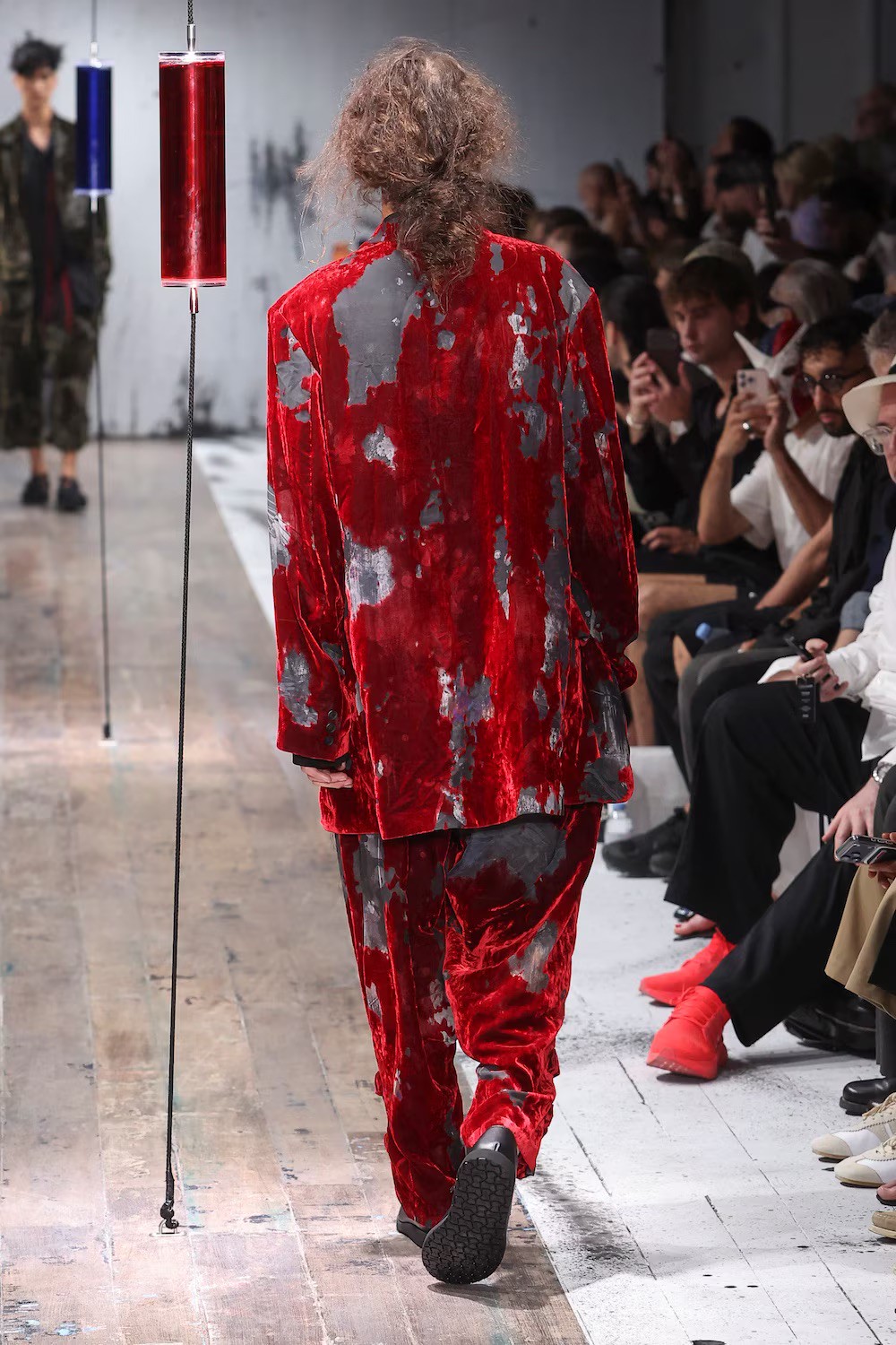 Hinh anh Ở Menswear SS27, ta thấy một Yohji Yamamoto của tương lai 19