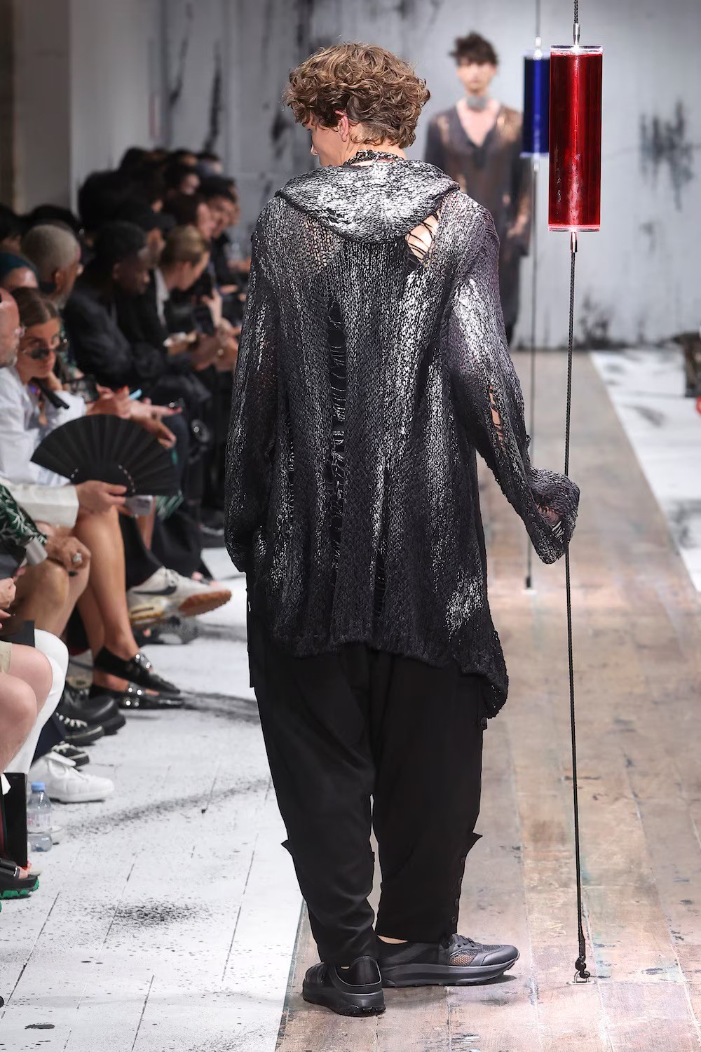 Hinh anh Ở Menswear SS27, ta thấy một Yohji Yamamoto của tương lai 4