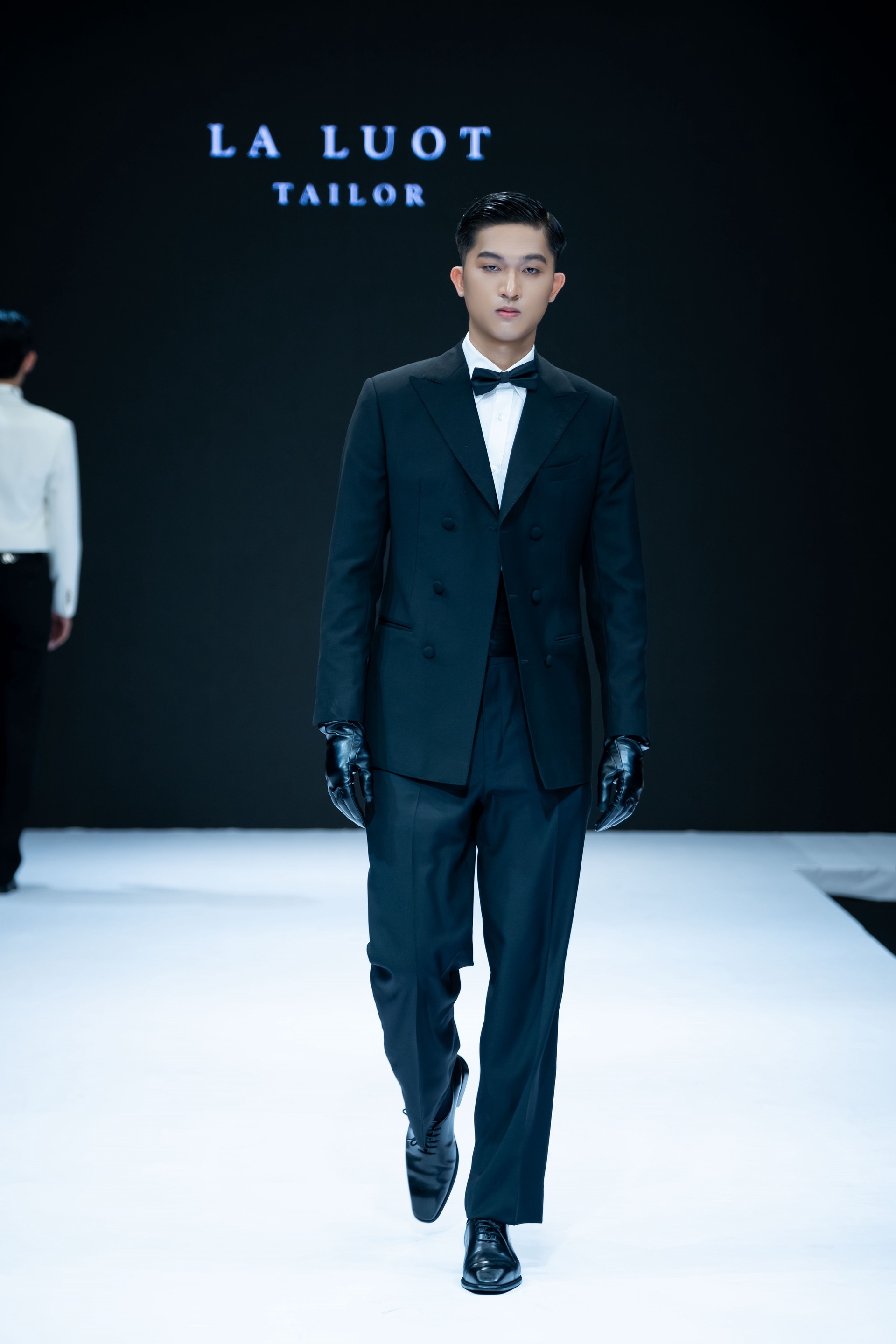 Hinh anh La Luot Tailor, DOCBAN, THE SOUL và tuyên ngôn tự do tại Saigon Fashion Runway 4