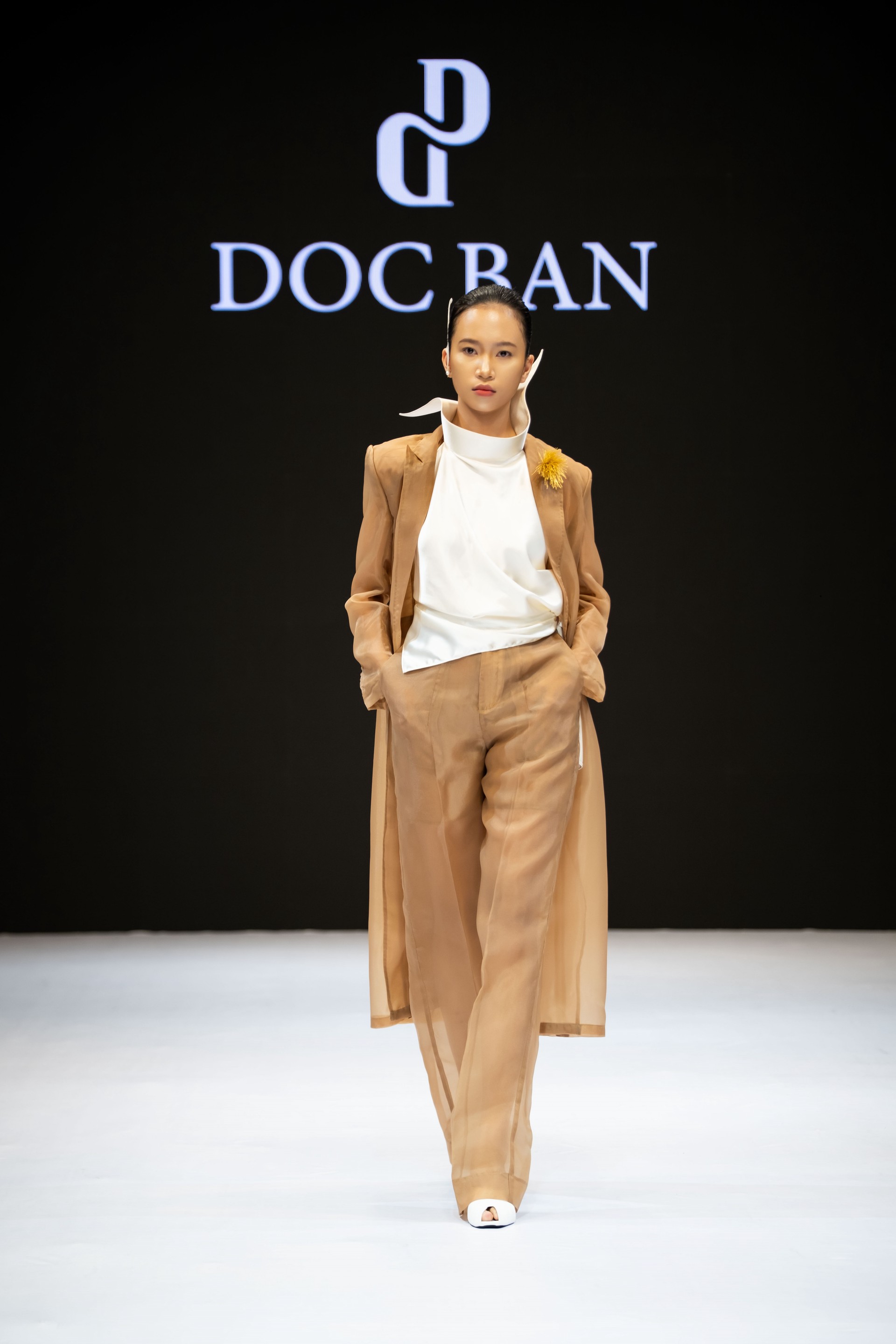 Hinh anh ĐỘC BẢN 18