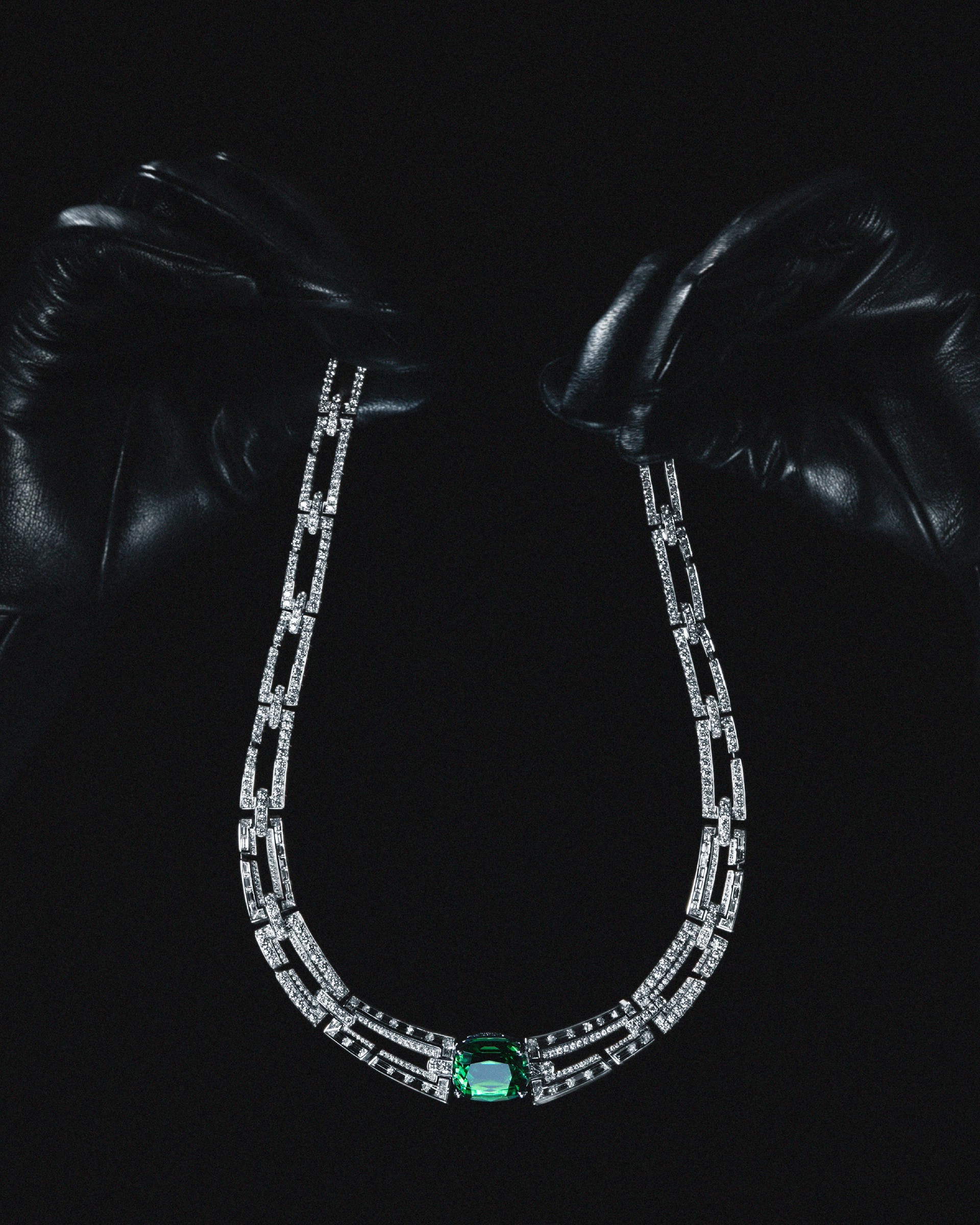 Hinh anh Gucci High Jewelry: Ngàn hoa nở rộ, biển cả reo vang  10