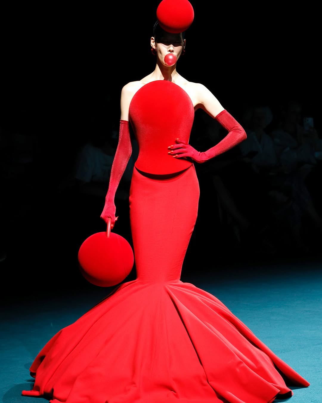 Hinh anh Robert Wun đưa “đứa trẻ bên trong” lên sàn diễn Haute Couture F/W 2026 12