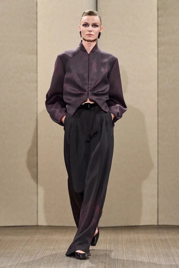 Hinh anh Giorgio Armani Privé Haute Couture FW26: Sau hoàng hôn, trời đêm lấp lánh tựa ngàn sao 15