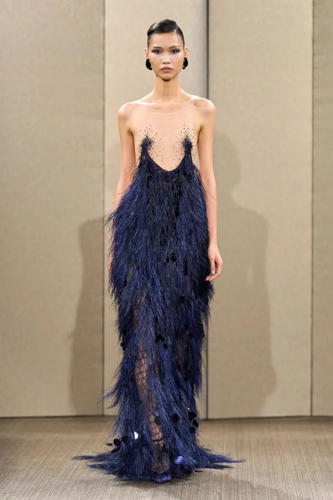 Hinh anh Giorgio Armani Privé Haute Couture FW26: Sau hoàng hôn, trời đêm lấp lánh tựa ngàn sao 30