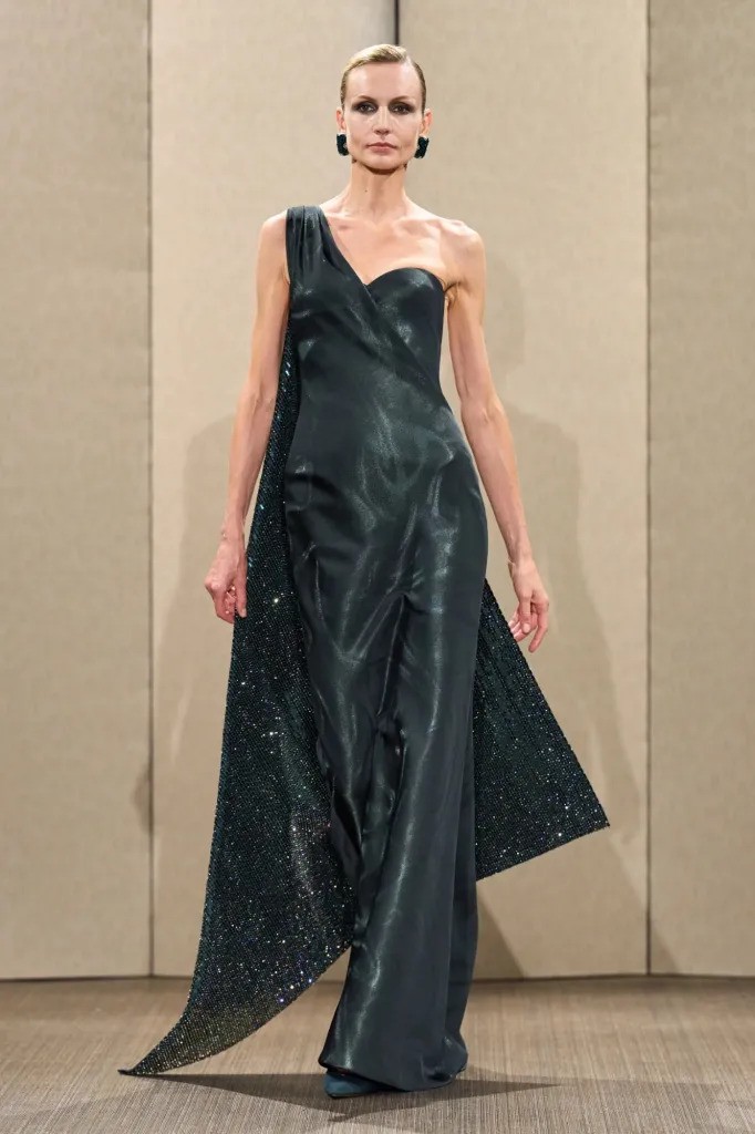 Hinh anh Giorgio Armani Privé Haute Couture FW26: Sau hoàng hôn, trời đêm lấp lánh tựa ngàn sao 51