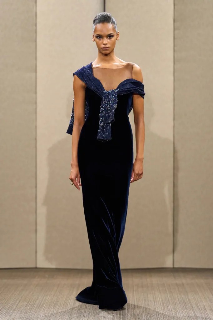 Hinh anh Giorgio Armani Privé Haute Couture FW26: Sau hoàng hôn, trời đêm lấp lánh tựa ngàn sao 40