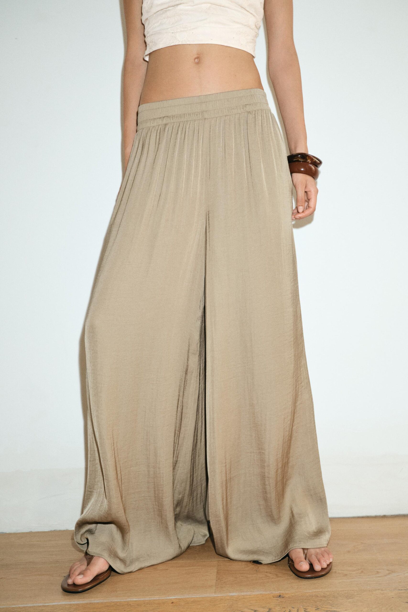 Hinh anh Zara death pants: Cái đẹp có đáng để đánh đổi? 2