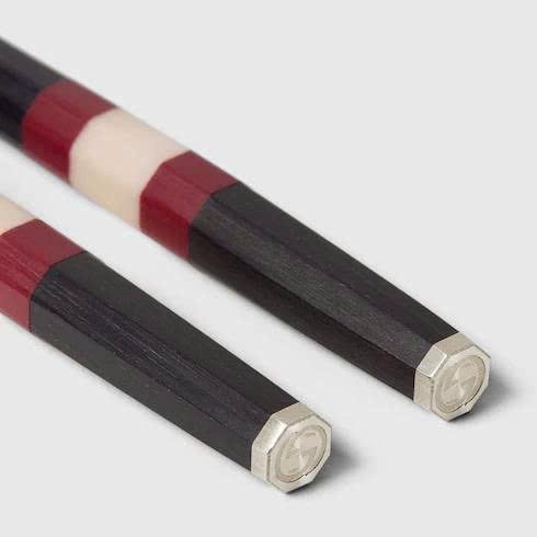 Hinh anh 5 món đồ kỳ lạ nhất từng được các thương hiệu thời trang xa xỉ bày bán 15