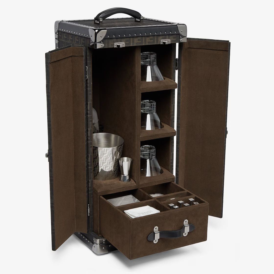 Hinh anh 5 món đồ kỳ lạ nhất từng được các thương hiệu thời trang xa xỉ bày bán 24