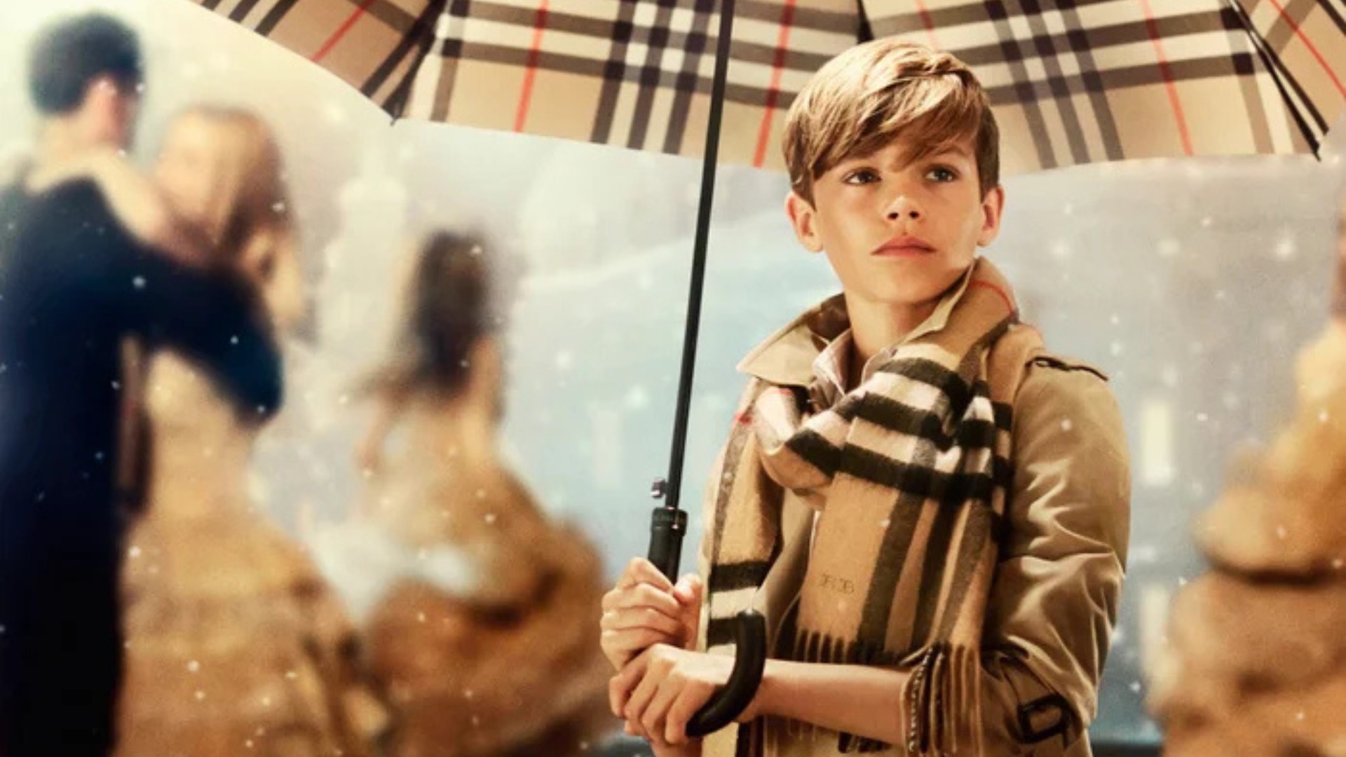 Hinh anh Trench coat: Chiếc áo bước ra từ khói lửa chiến tranh của Burberry 33