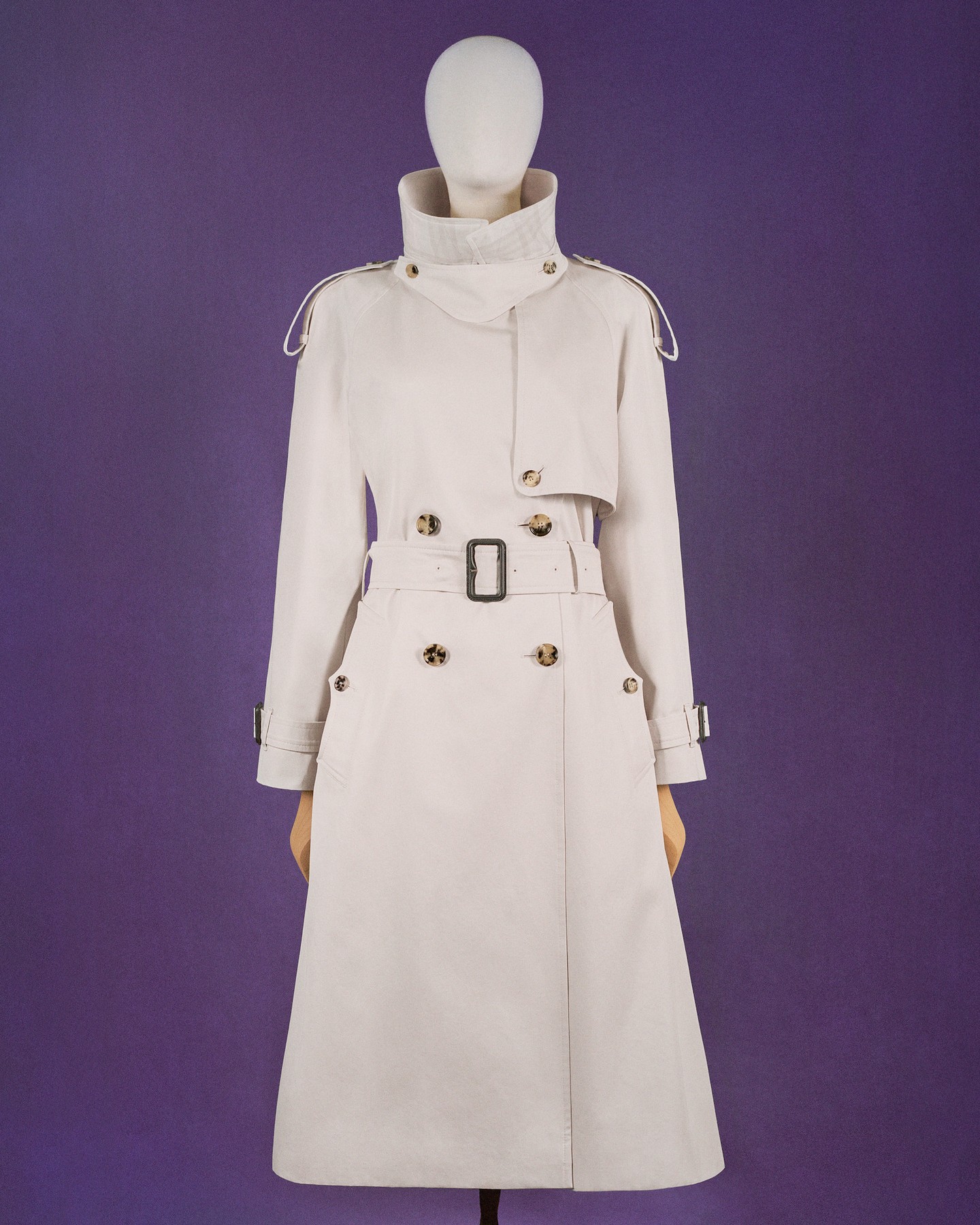 Hinh anh Trench coat: Chiếc áo bước ra từ khói lửa chiến tranh của Burberry 6