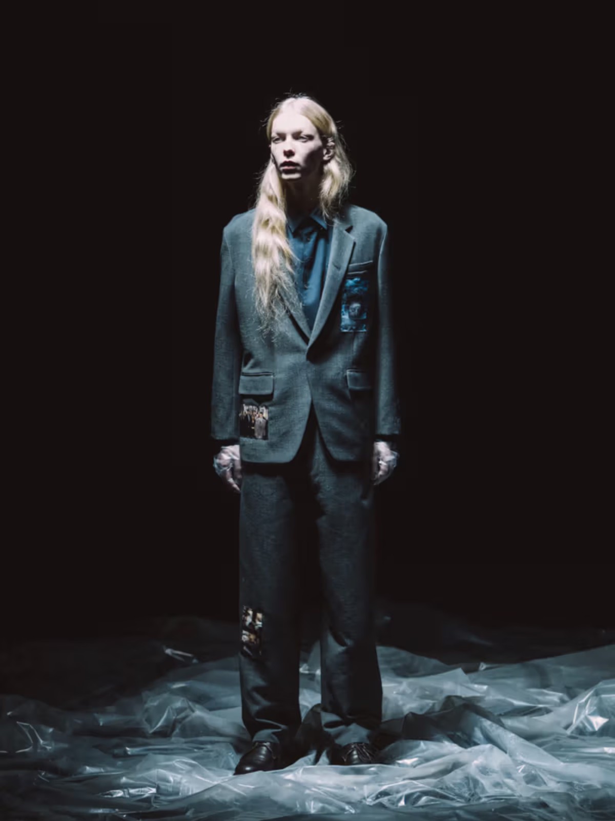 Hinh anh Vì sao thời trang mãi mê đắm vũ trụ điện ảnh của David Lynch? 36