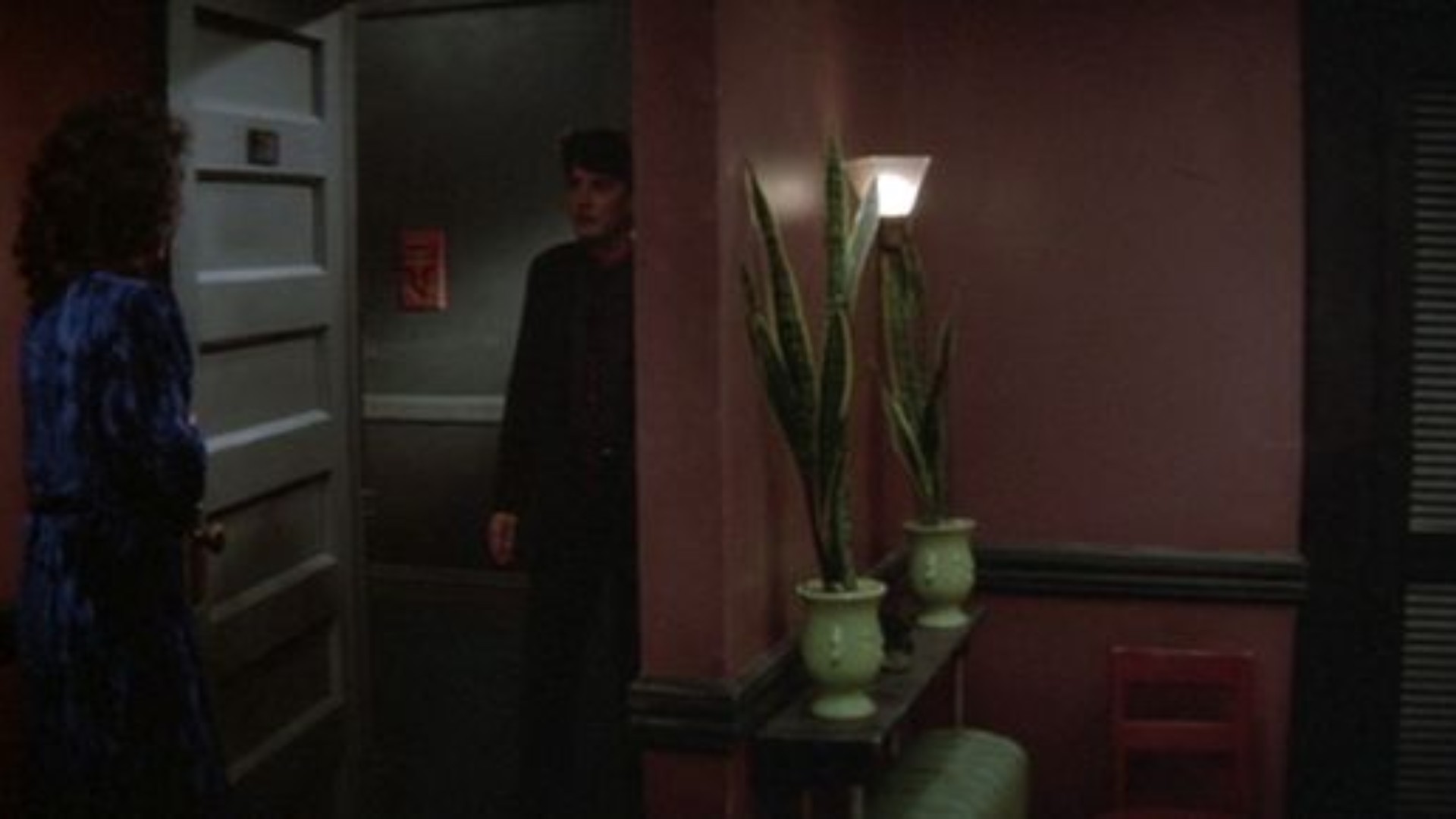 Hinh anh Vì sao thời trang mãi mê đắm vũ trụ điện ảnh của David Lynch? 8