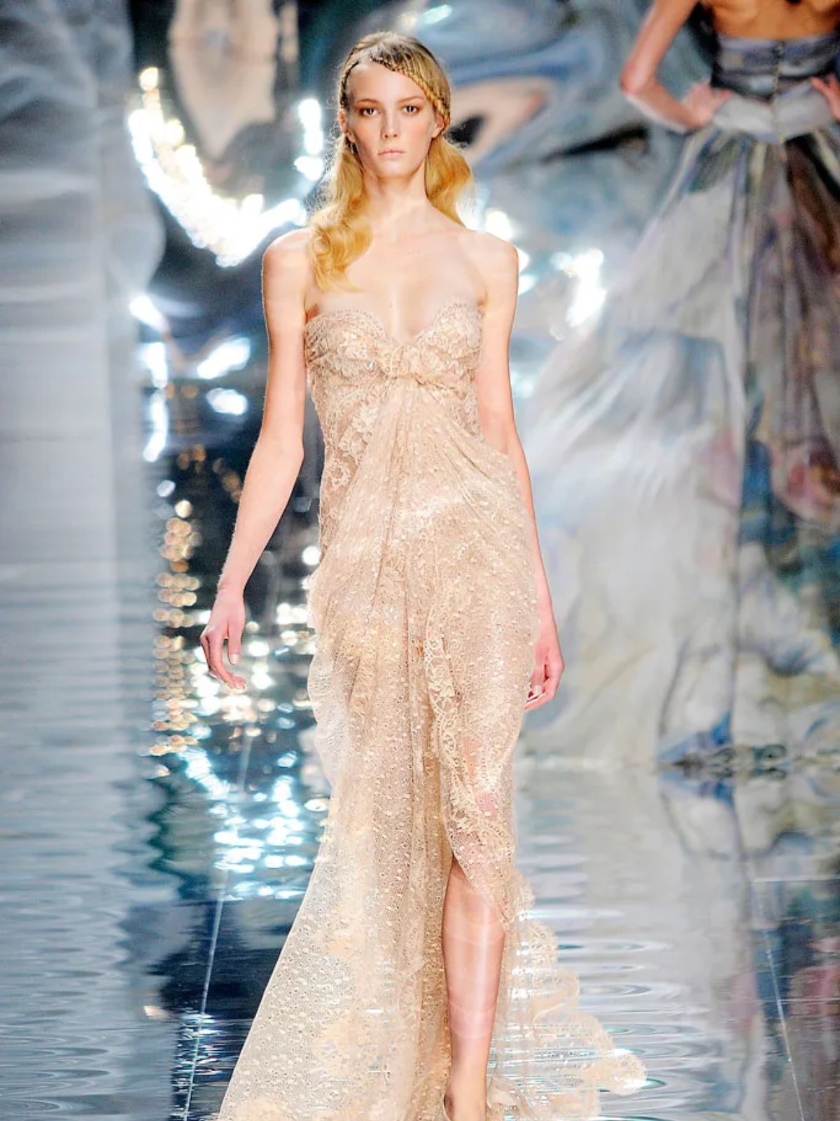 Hinh anh Greek Goddess: Nguồn cảm hứng chưa bao giờ cũ của các nhà mốt 34