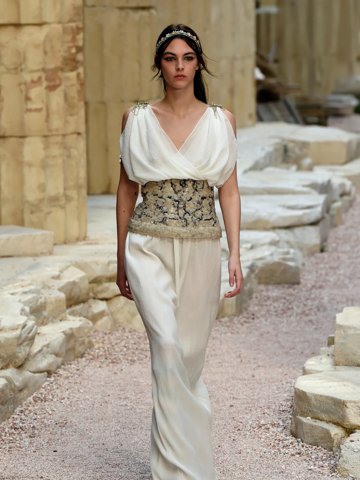 Hinh anh Greek Goddess: Nguồn cảm hứng chưa bao giờ cũ của các nhà mốt 42