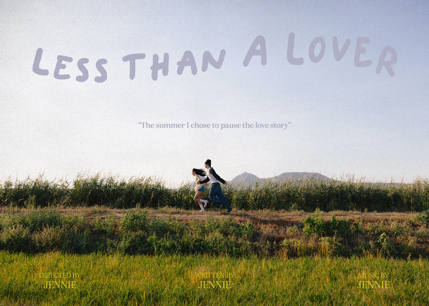 Hinh anh Cơn cảm nắng nhất thời trong "Less Than A Lover" của Jennie 1