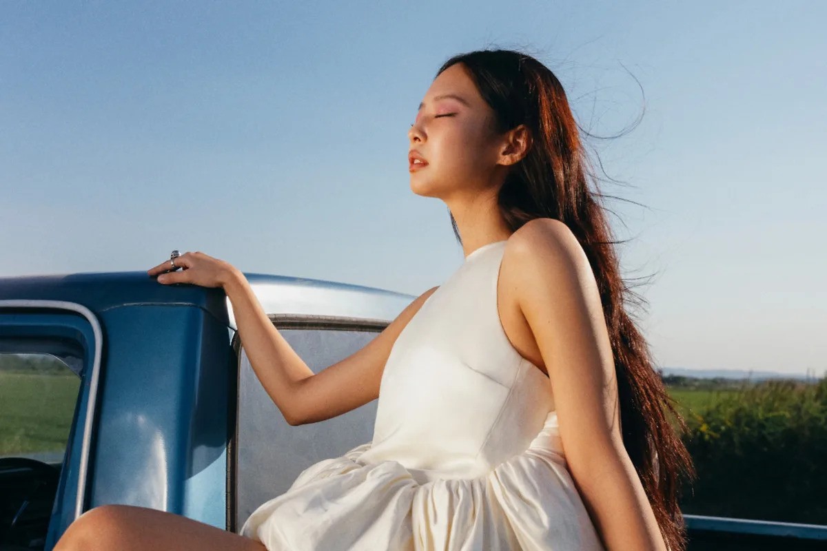 Hinh anh Ngôn ngữ trang phục và bản ngã đa chiều của Jennie 6